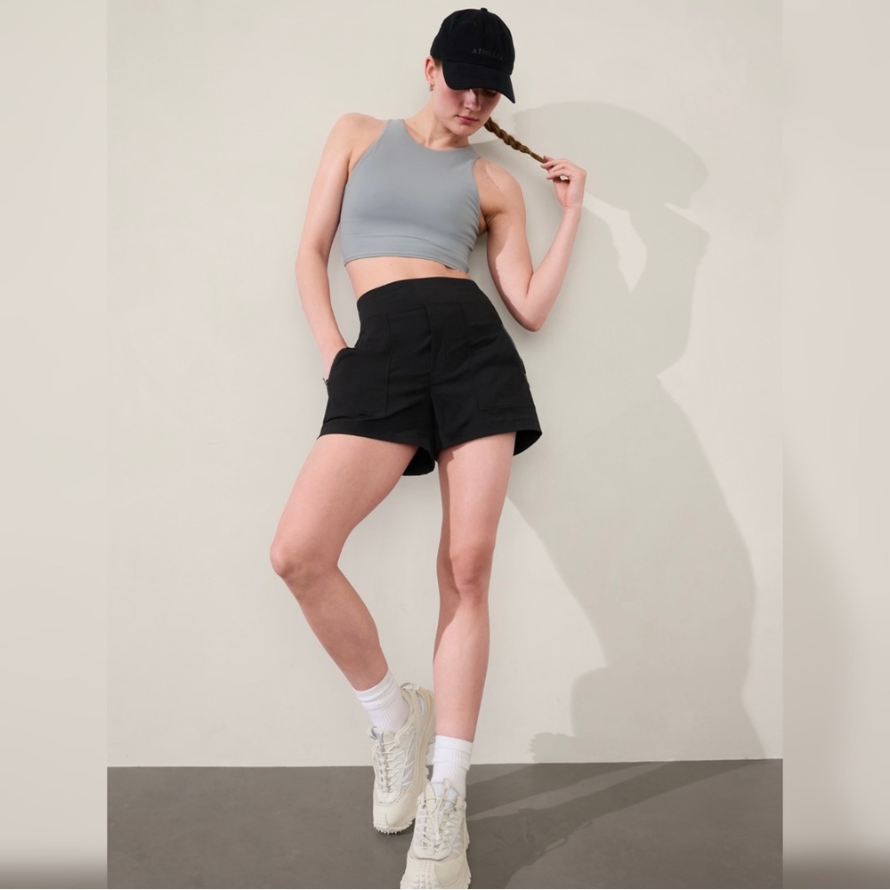 Athleta Women’s Trekkie North Adventure Shorts in Black, Size 14, 4” Inseam